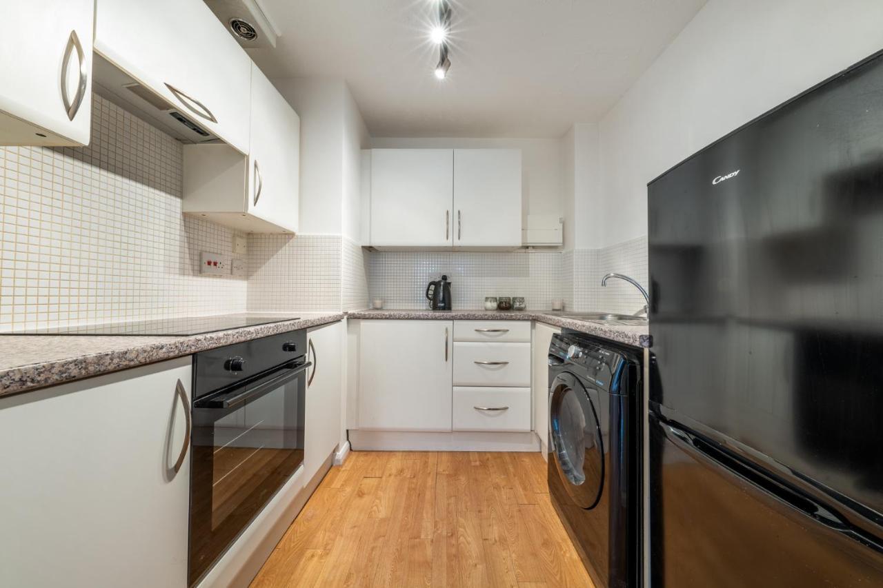 Luxury 2 Bed Apartment Stansted Airport Bishops Stortford Bishop's Stortford Esterno foto