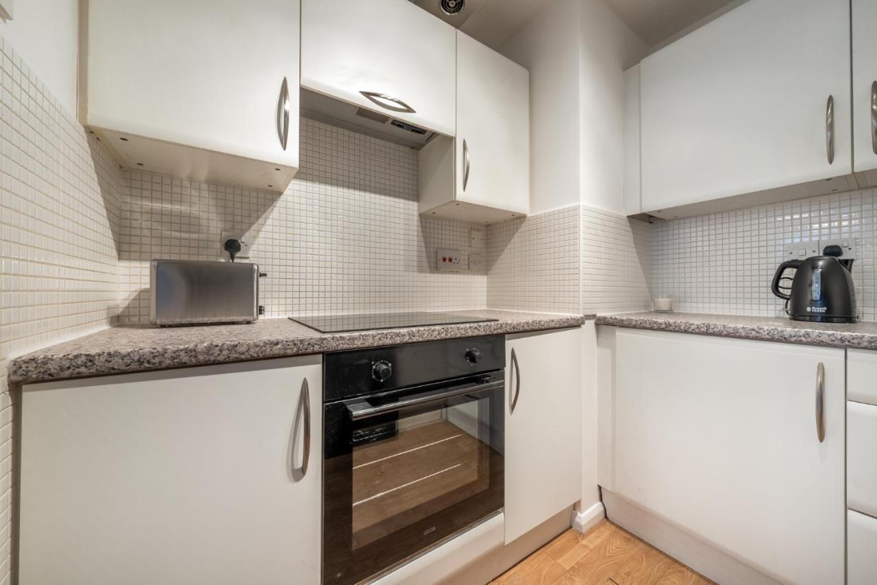 Luxury 2 Bed Apartment Stansted Airport Bishops Stortford Bishop's Stortford Esterno foto