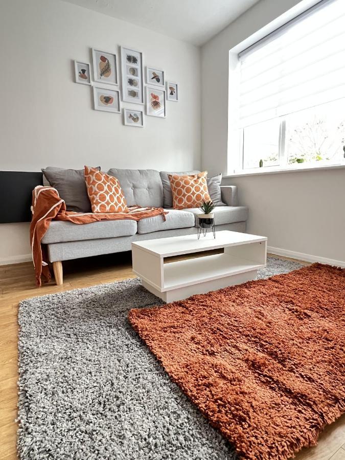 Luxury 2 Bed Apartment Stansted Airport Bishops Stortford Bishop's Stortford Esterno foto